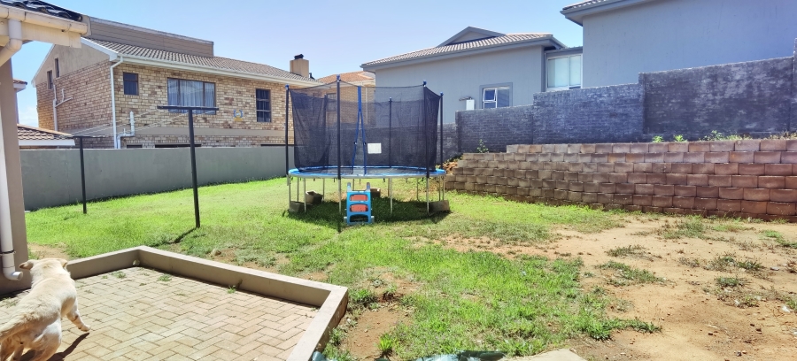 4 Bedroom Property for Sale in Hartenbos Heuwels Western Cape